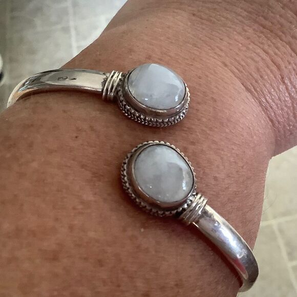 Sterling SILVER 925 MOON STONE BANGLE WOMAN BRACELET​​ - Picture 7 of 9